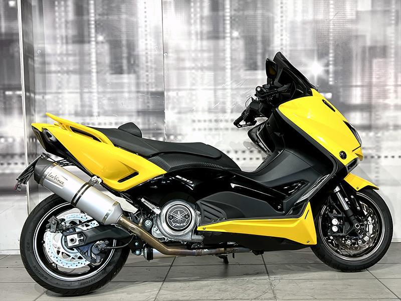 Yamaha TMax 530