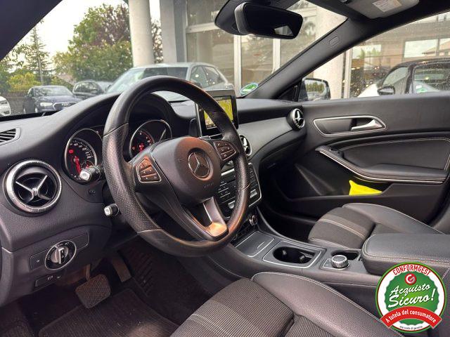 MERCEDES-BENZ CLA 200 S.W. Premium Automatica