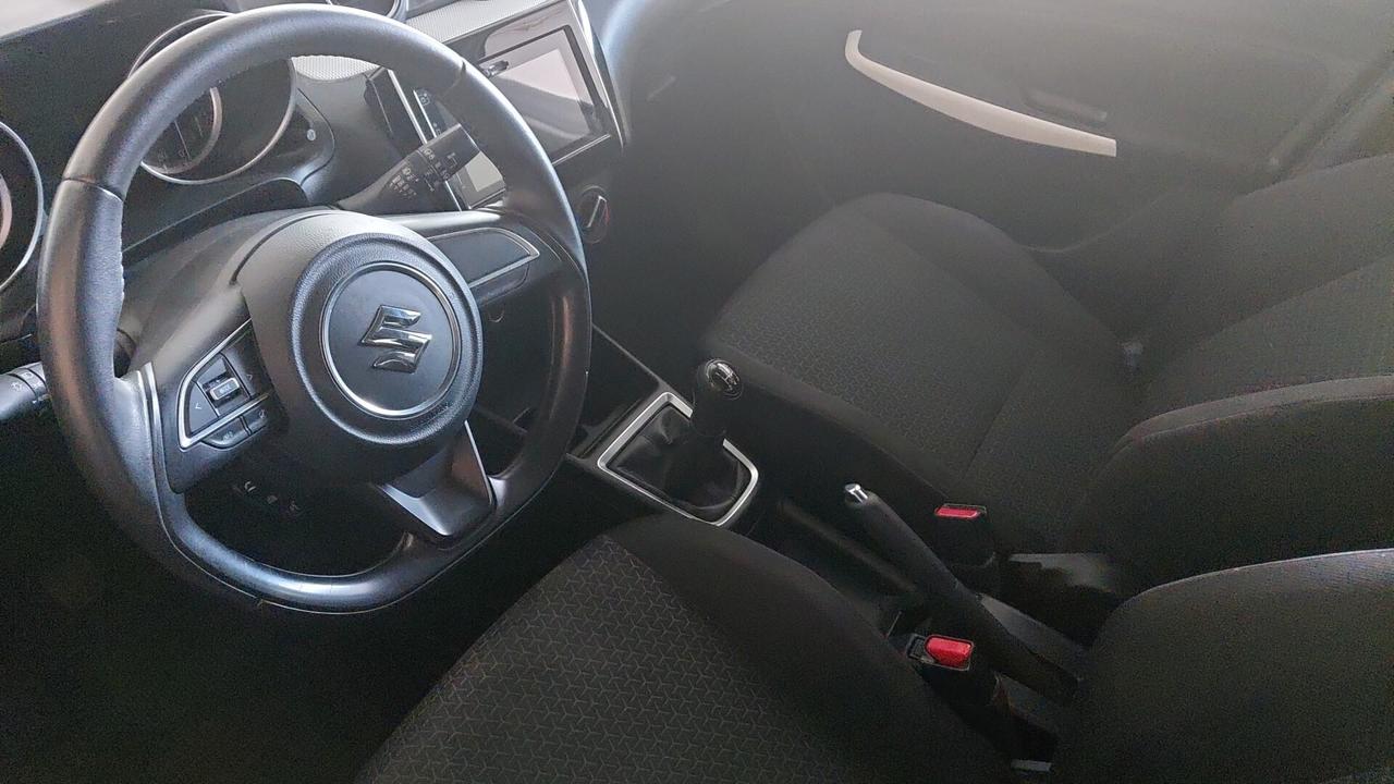 SUZUKI SWIFT 1.2 HYBRID – SOLO 20.000 KM – APPENA REVISIONATA – PRONTA CONSEGNA