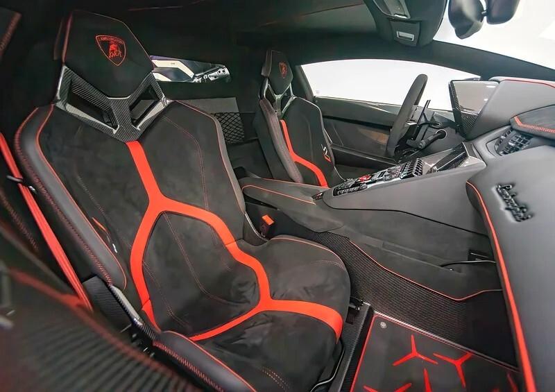 Lamborghini Aventador SVJ 6.5 V12 NOLEGGIO LUNGO TERMINE - LEASING FULL INCLUSIVE