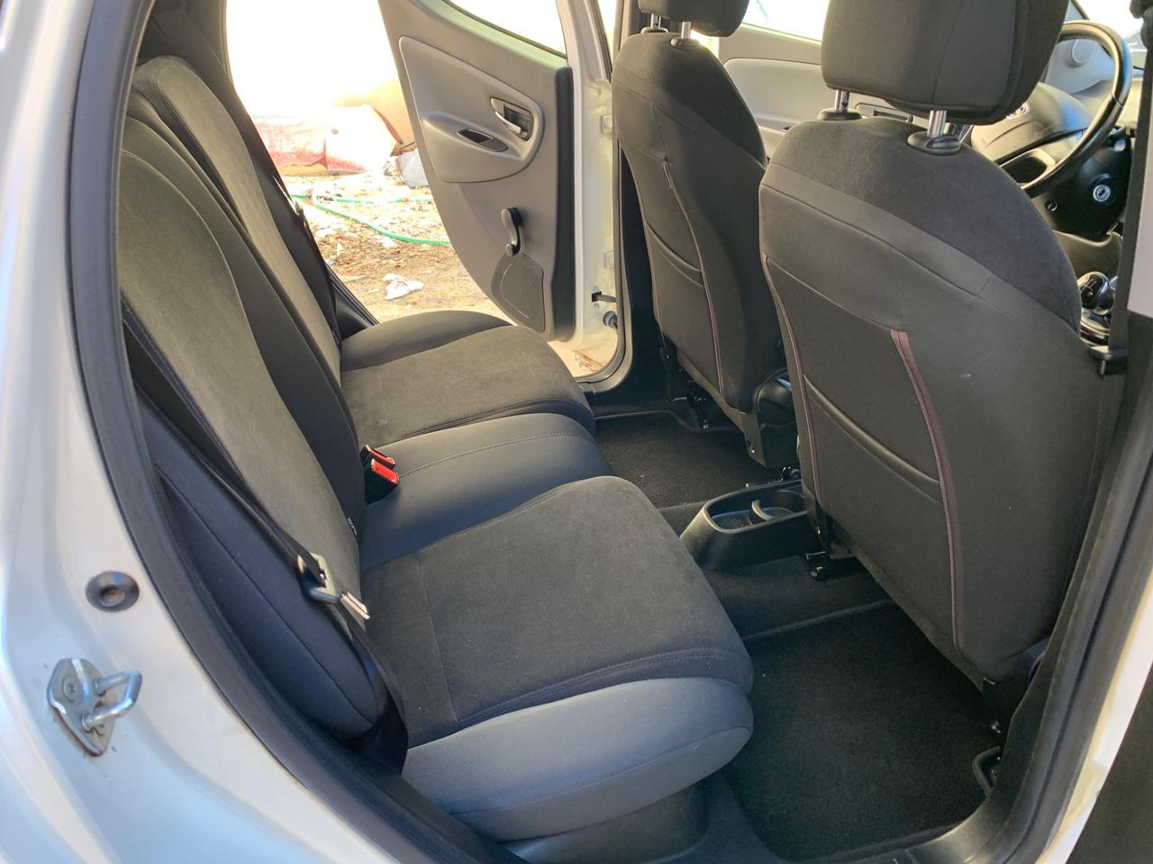 Lancia Ypsilon 0.9 TwinAir 85 CV 5 porte S&S -2012 km 27000