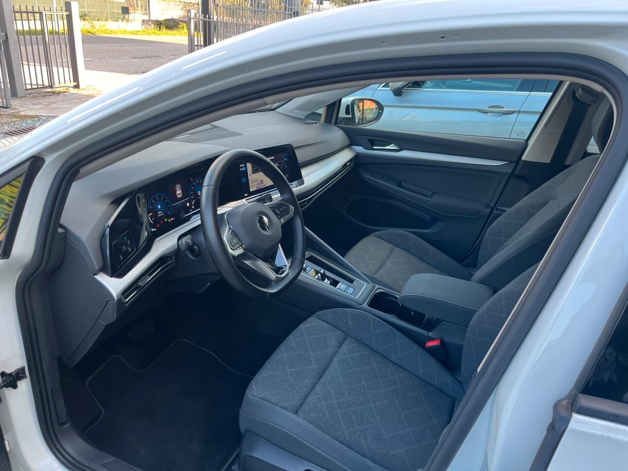 Volkswagen Golf 1.5 eTSI 150 CV EVO ACT DSG Life