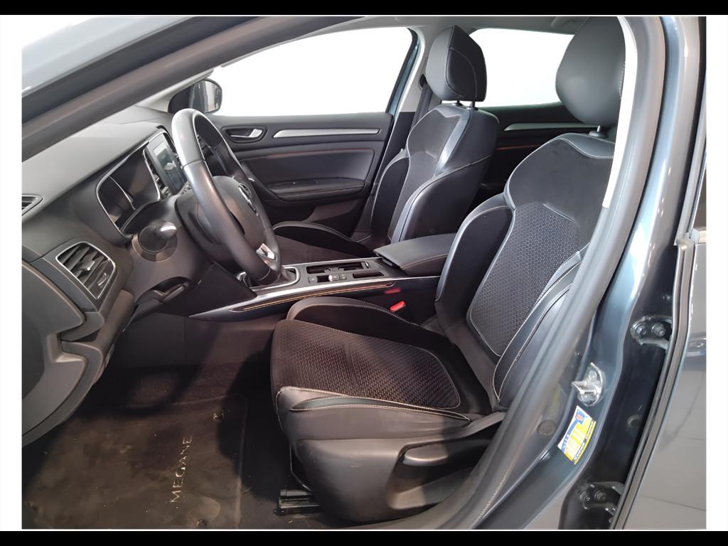 RENAULT Megane IV 2016 - Megane 1.3 tce Intens 140cv fap