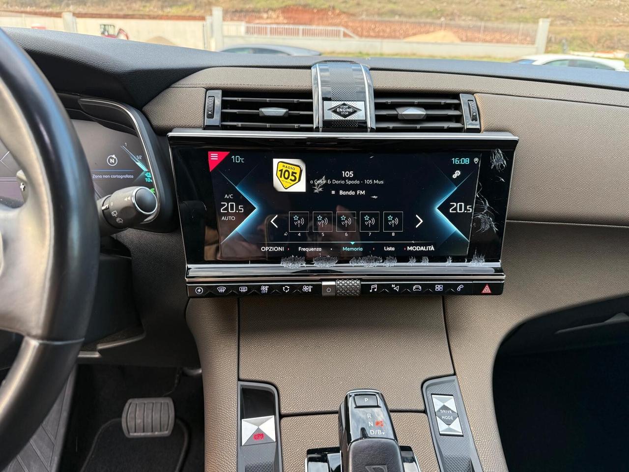 Ds 7 IBRIDA BENZINA 4 X 4