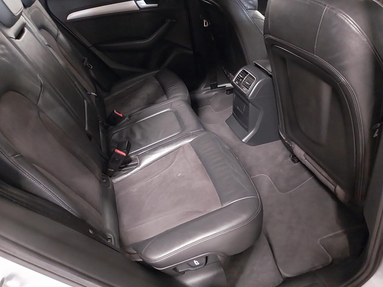 Audi Q5 2.0 TDI 177CV quattro S tronic S Line