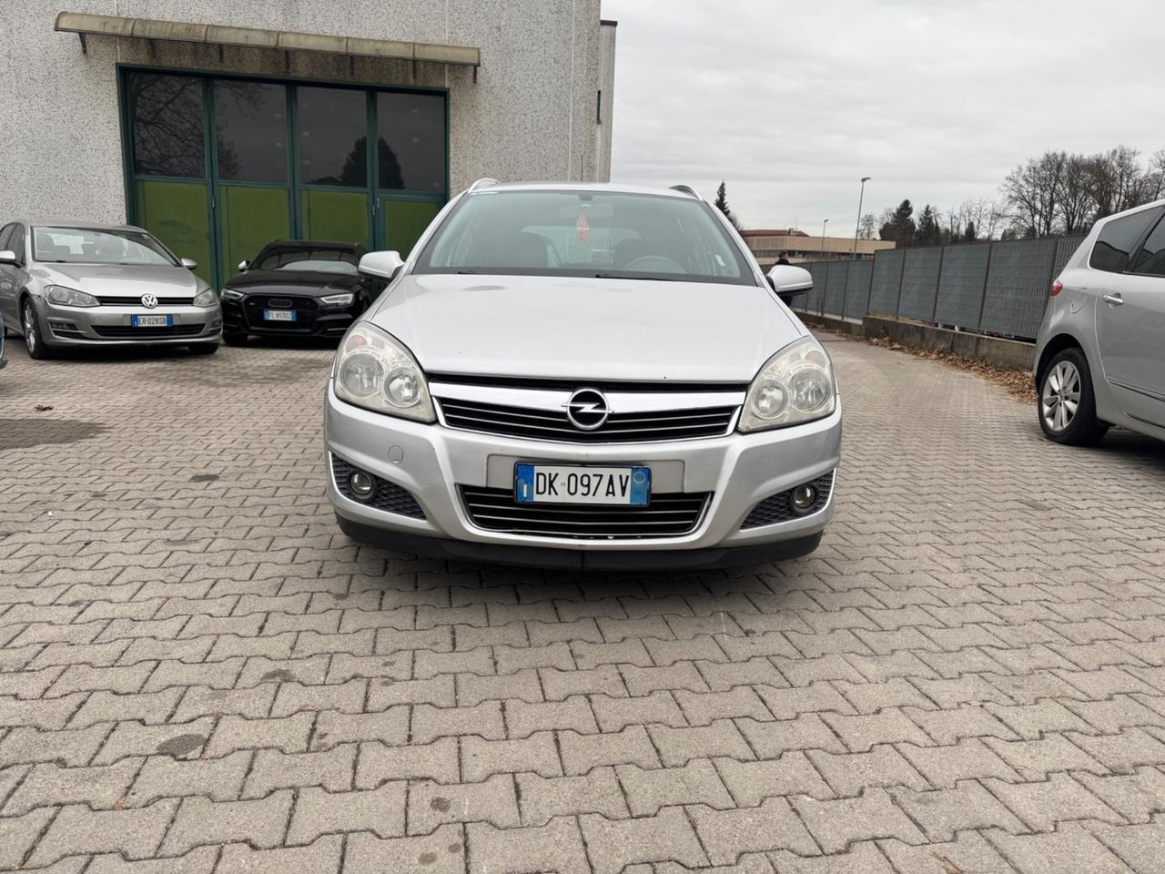 Opel Astra 1.7 CDTI 101CV 5 porte Cosmo