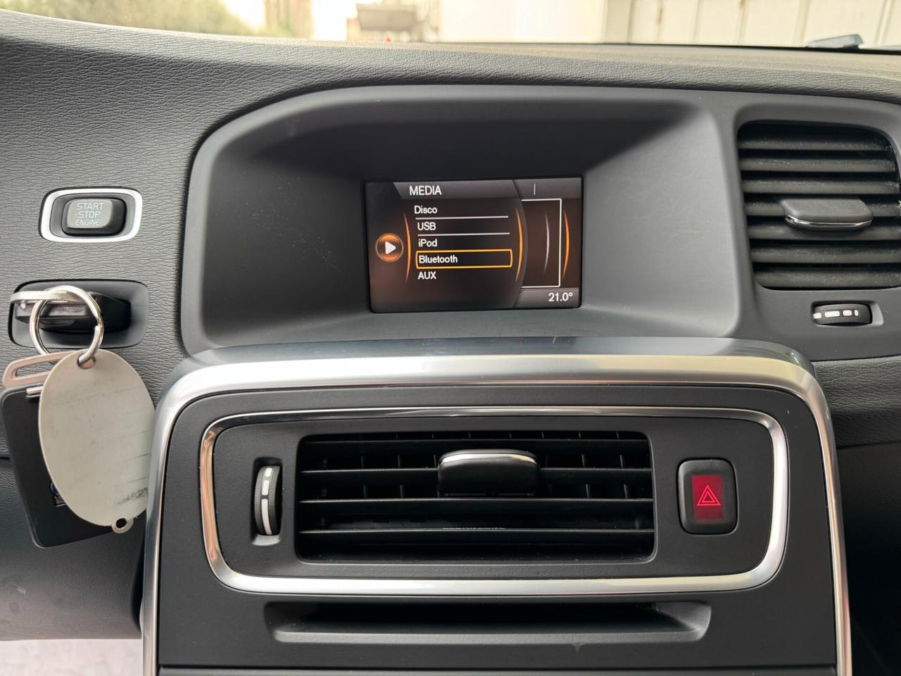 Volvo V60 CrossCountry D3 Business gear GARANZIA24