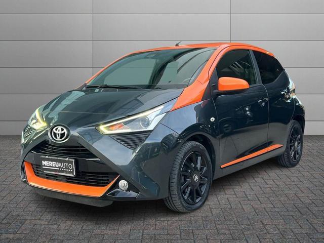 TOYOTA Aygo Connect 1.0 VVT-i 72 CV 5 porte x-wave orange