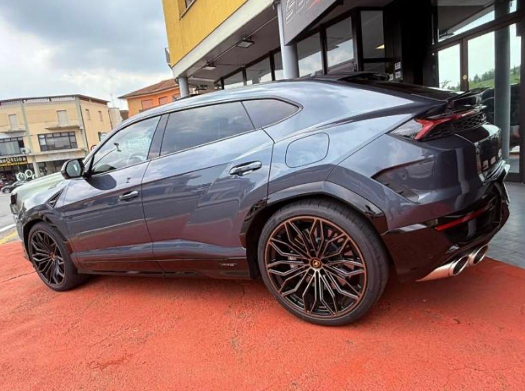 LAMBORGHINI Urus 4.0 SE PLUG-IN 800 CV
