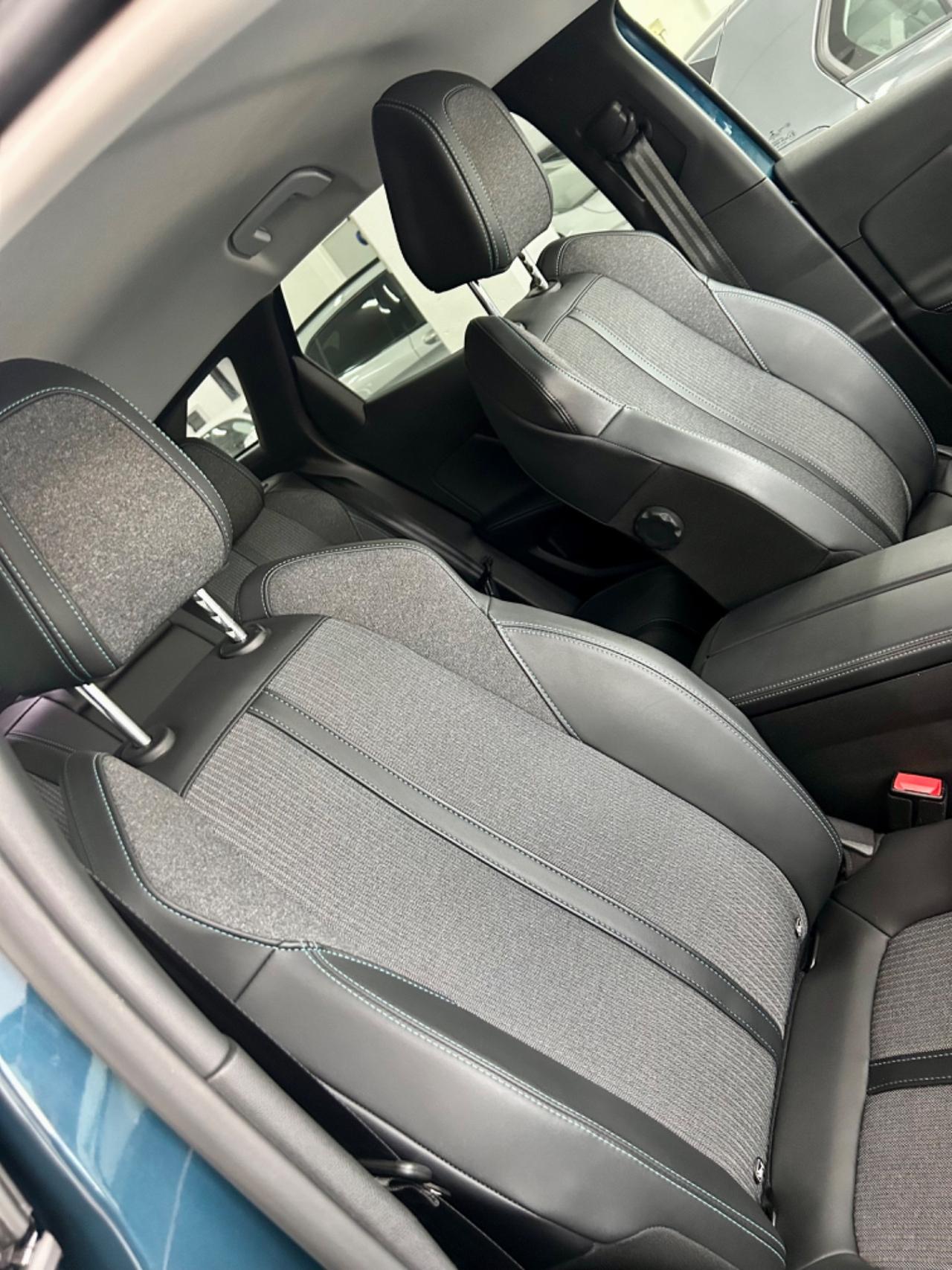 Peugeot 3008 130 S&S EAT8 GT LINE FINANZIABILE