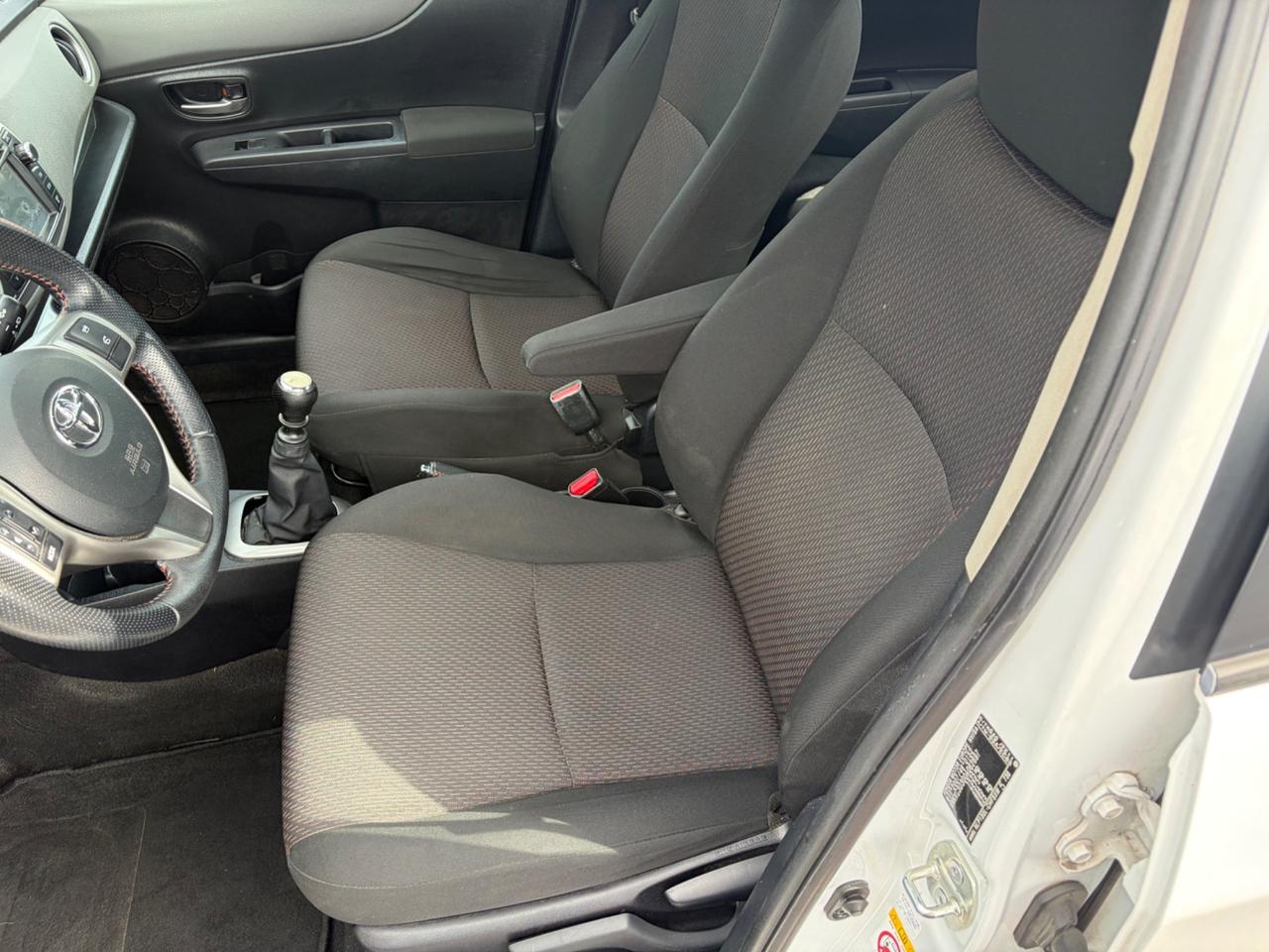 Toyota Yaris 1.4 D-4D 5 porte Lounge