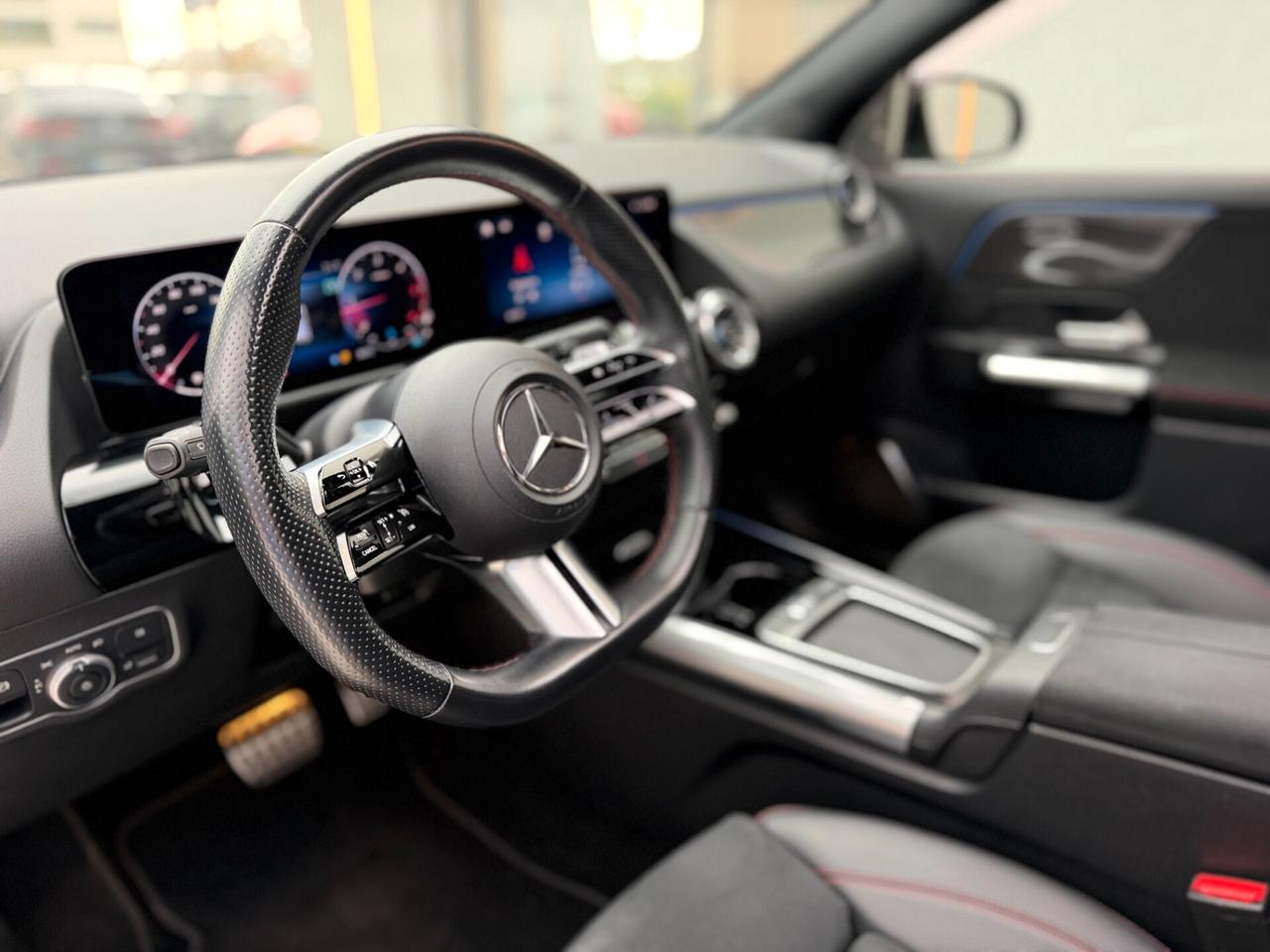 Mercedes-benz GLA 200 d 150 CV AMG Premium Plus UNICO PROPRIETARIO IVA ESPOSTA