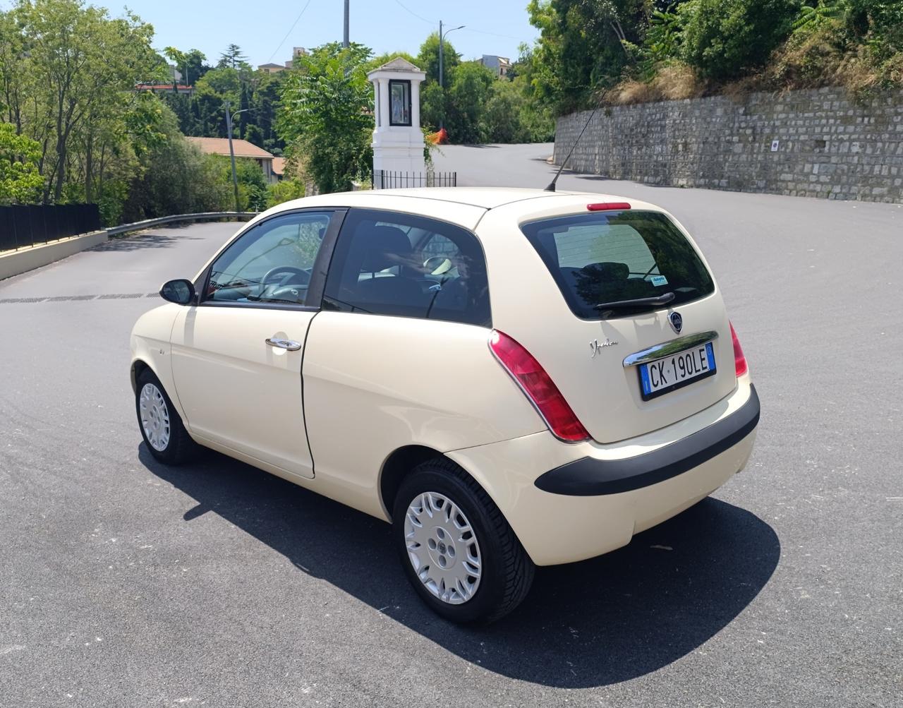 Lancia Ypsilon 1.2 Argento