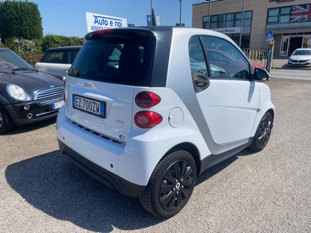 SMART ForTwo 1000 45 kW MHD coupé pure NEOPATENATI