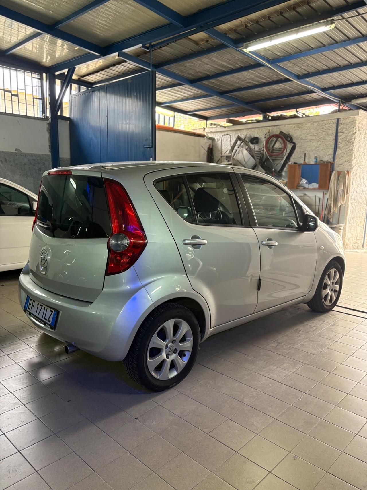 Opel Agila 1.2 benzina