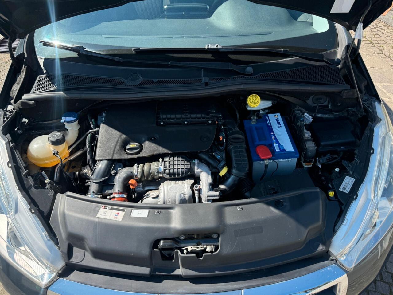 Peugeot 208 BlueHDi 75 5 porte Mix ANNO 2016