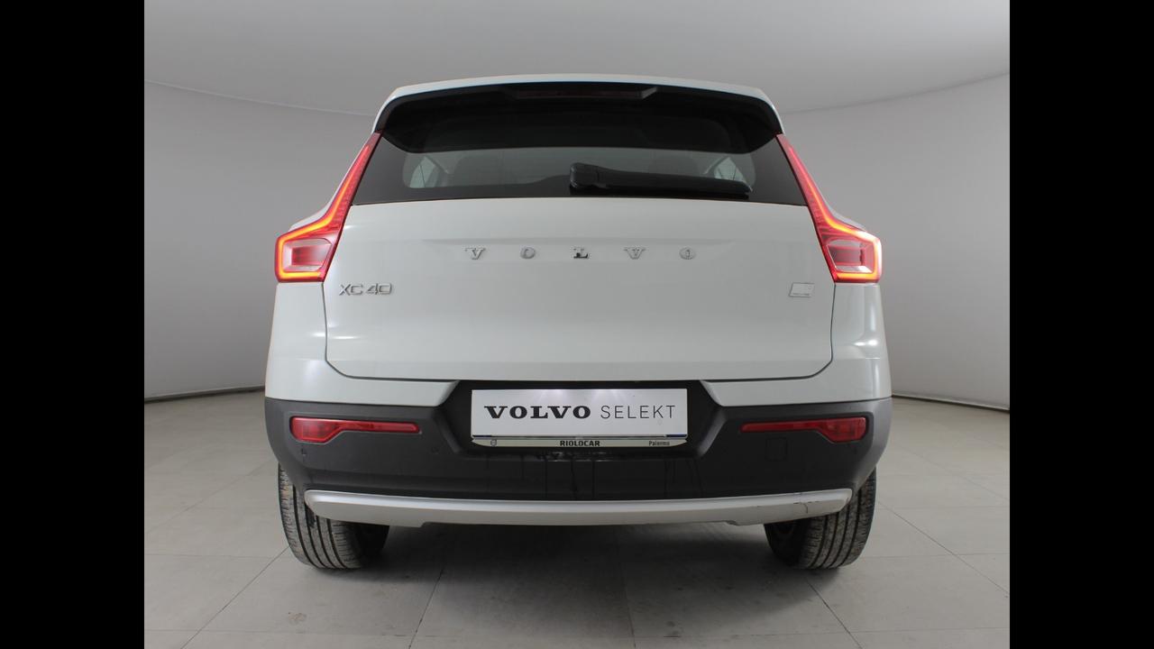 VOLVO XC40 - XC40 1.5 t5 phev Inscription Expression auto my21