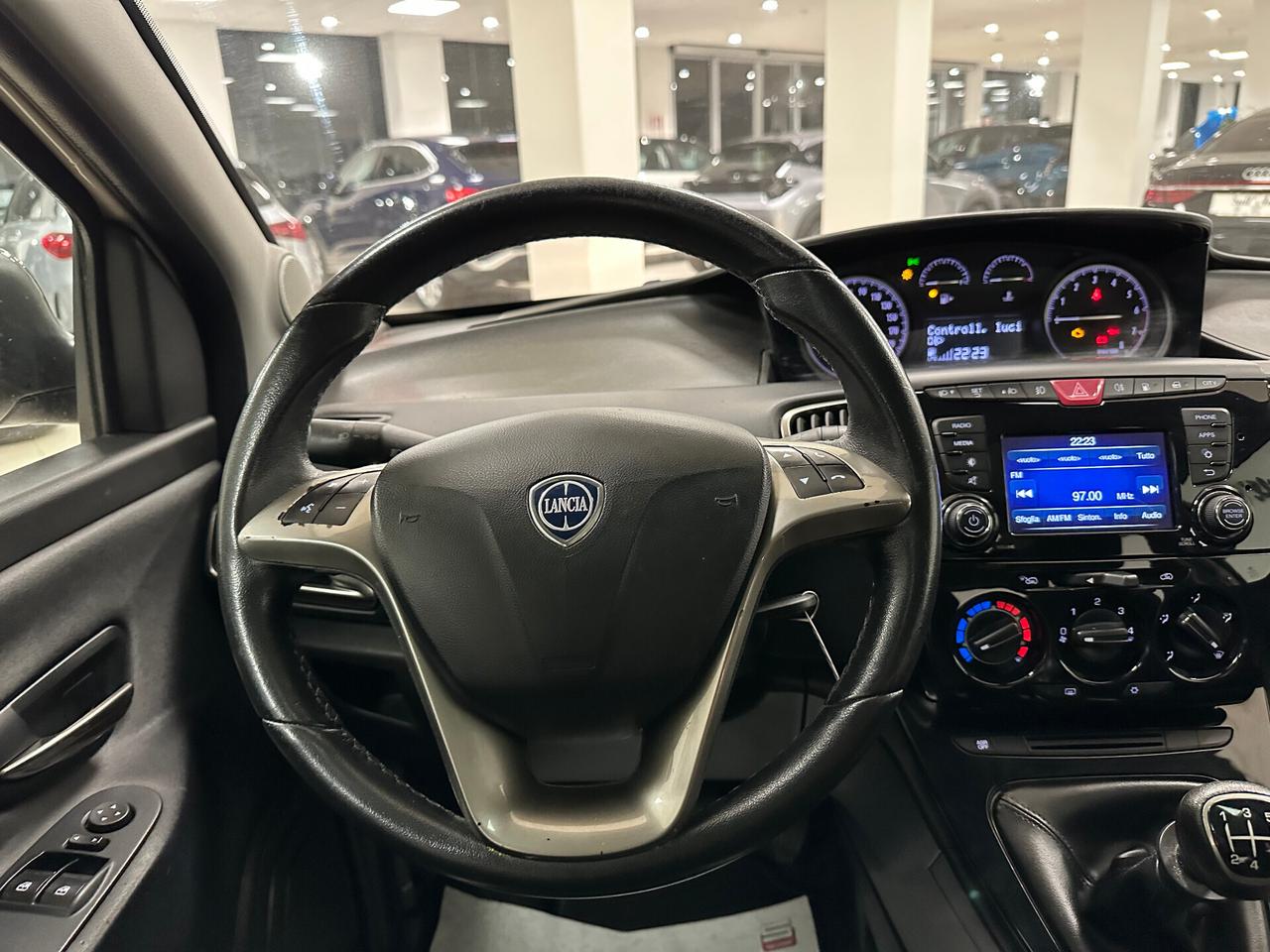 Lancia Ypsilon 1.2 69 CV 5P GPL Ecochic Gold 2017