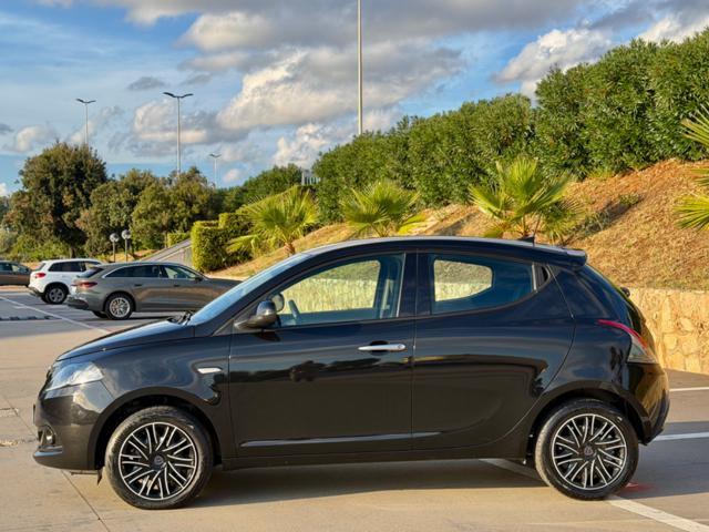 LANCIA Ypsilon GOLD+RETROCAMERA+NAVI CARPLAY+LED