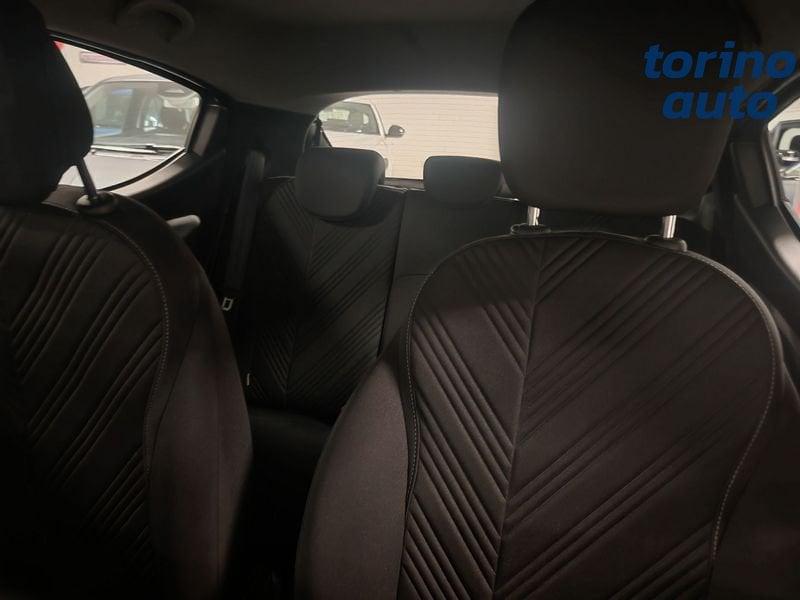 Lancia Ypsilon 1.0 FireFly 5 porte S&S Hybrid Gold
