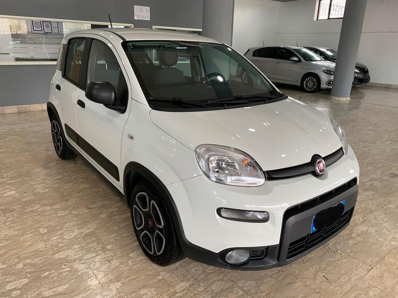 Fiat Panda 1.0 GSE S&S Hybrid Street Van 4 posti