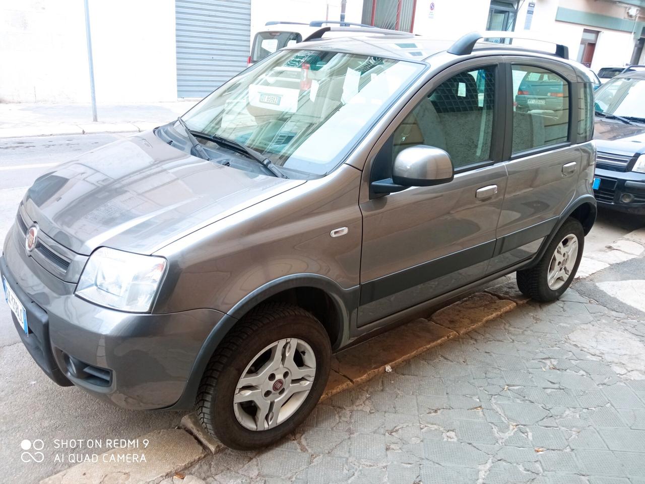 Fiat Panda 1.3 MJT 16V DPF 4x4 Climbing