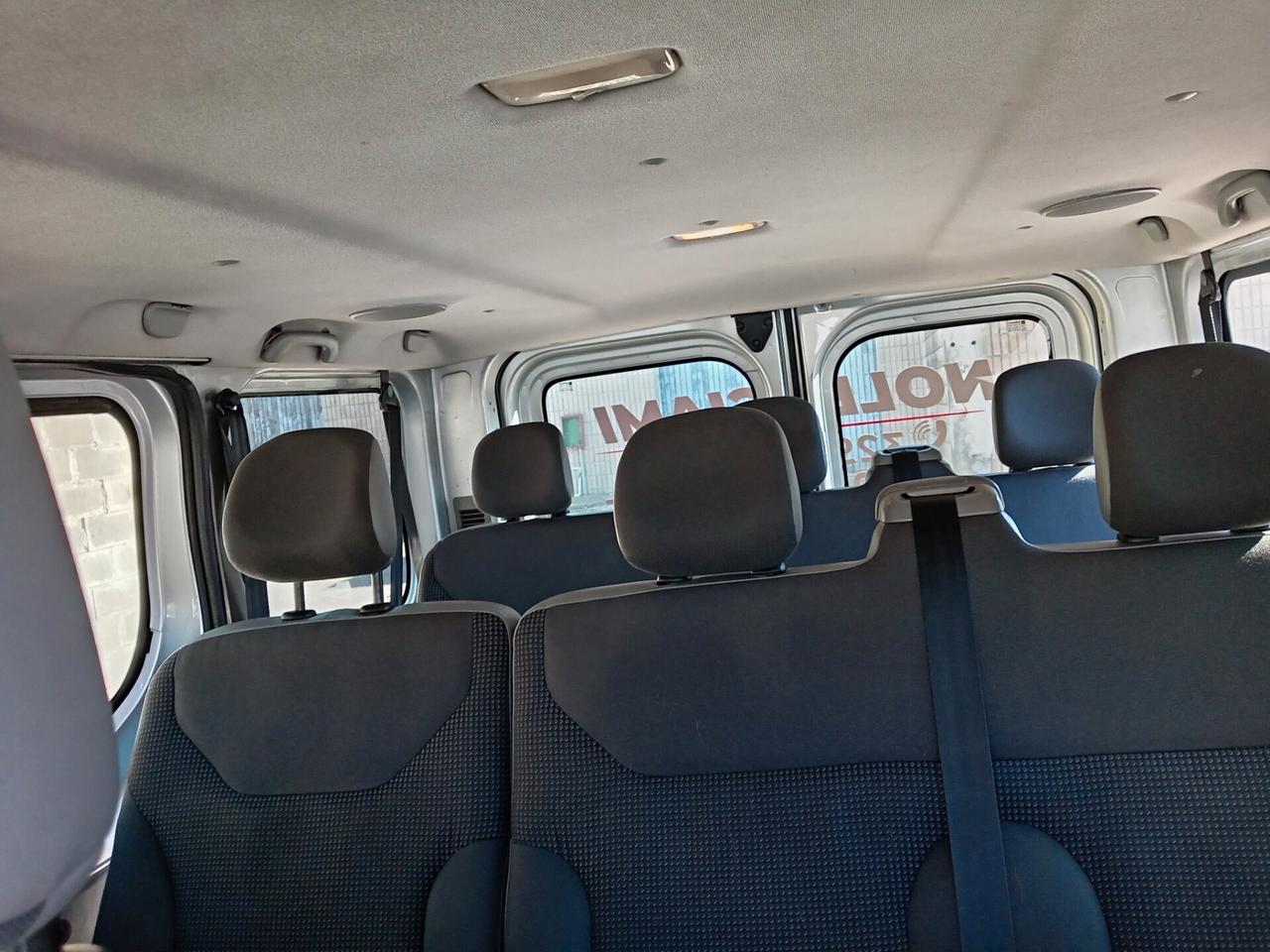 Opel Vivaro 27 2.0 CDTI PC-TN Combi 9 Posti