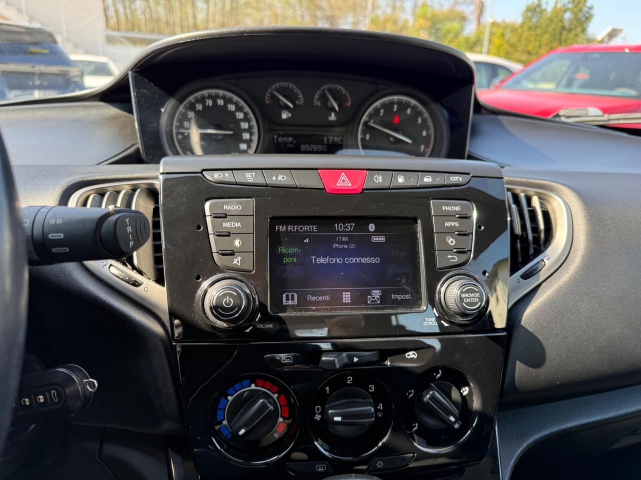 Lancia Ypsilon 1.2 69 CV 5 porte GPL Ecochic Platinum