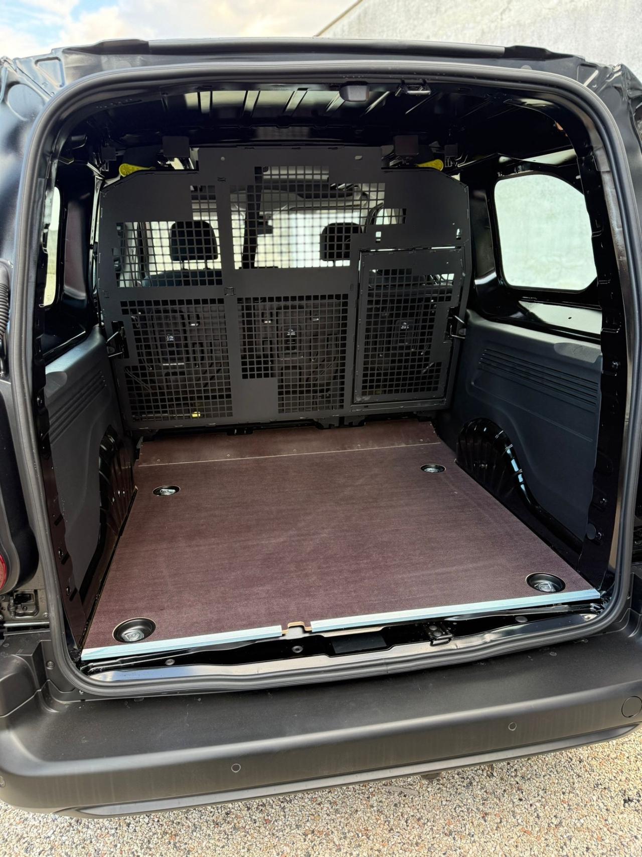 Opel combo 1.5 diesel XL 5 posti autocarro
