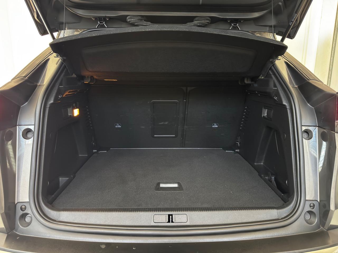 Peugeot 3008 BlueHDi 130 S&S EAT8 Allure Pack PROMO!