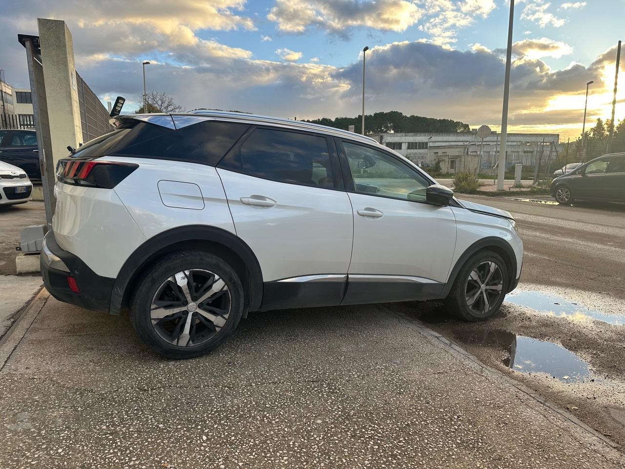 Peugeot 3008 BlueHDi 130 S&S Allure