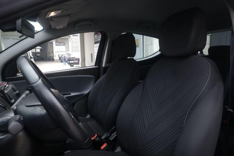 Lancia Ypsilon Lancia Ypsilon 1.0 firefly hybrid Alberta Ferretti s&s 70cv 54KW ANNO 2023