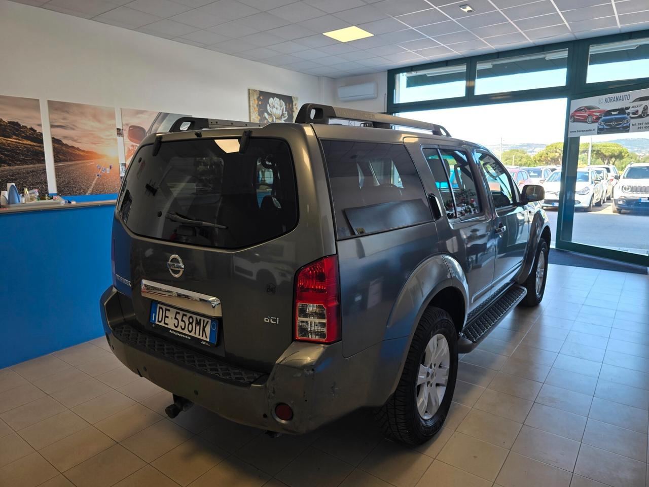 Nissan Pathfinder 2.5 dCi LE