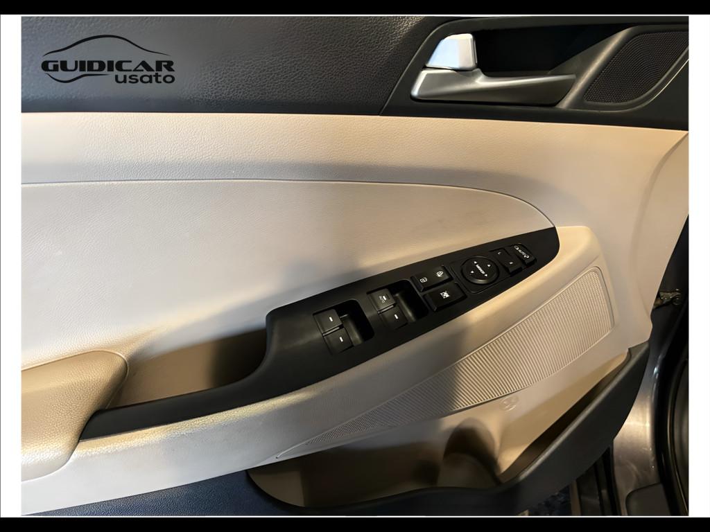 HYUNDAI Tucson II 2015 - Tucson 1.7 crdi Xpossible 2wd 141cv dct