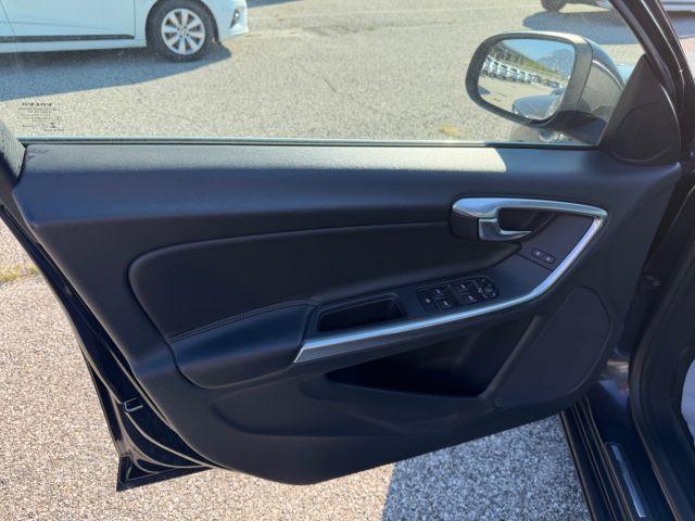 VOLVO V60 D3 Geartronic Business