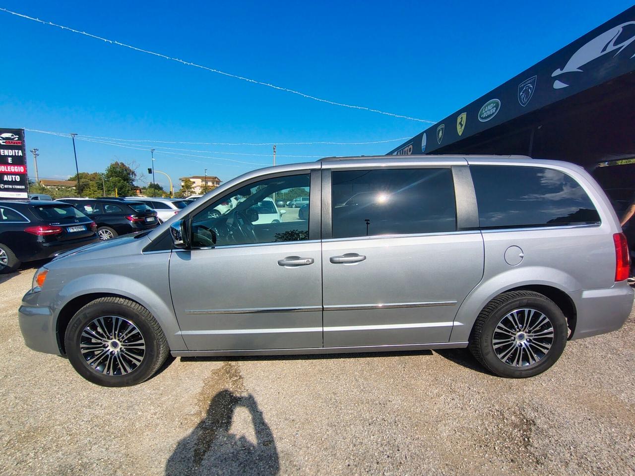 Lancia Voyager 2.8 Turbodiesel Platinum 177 CV