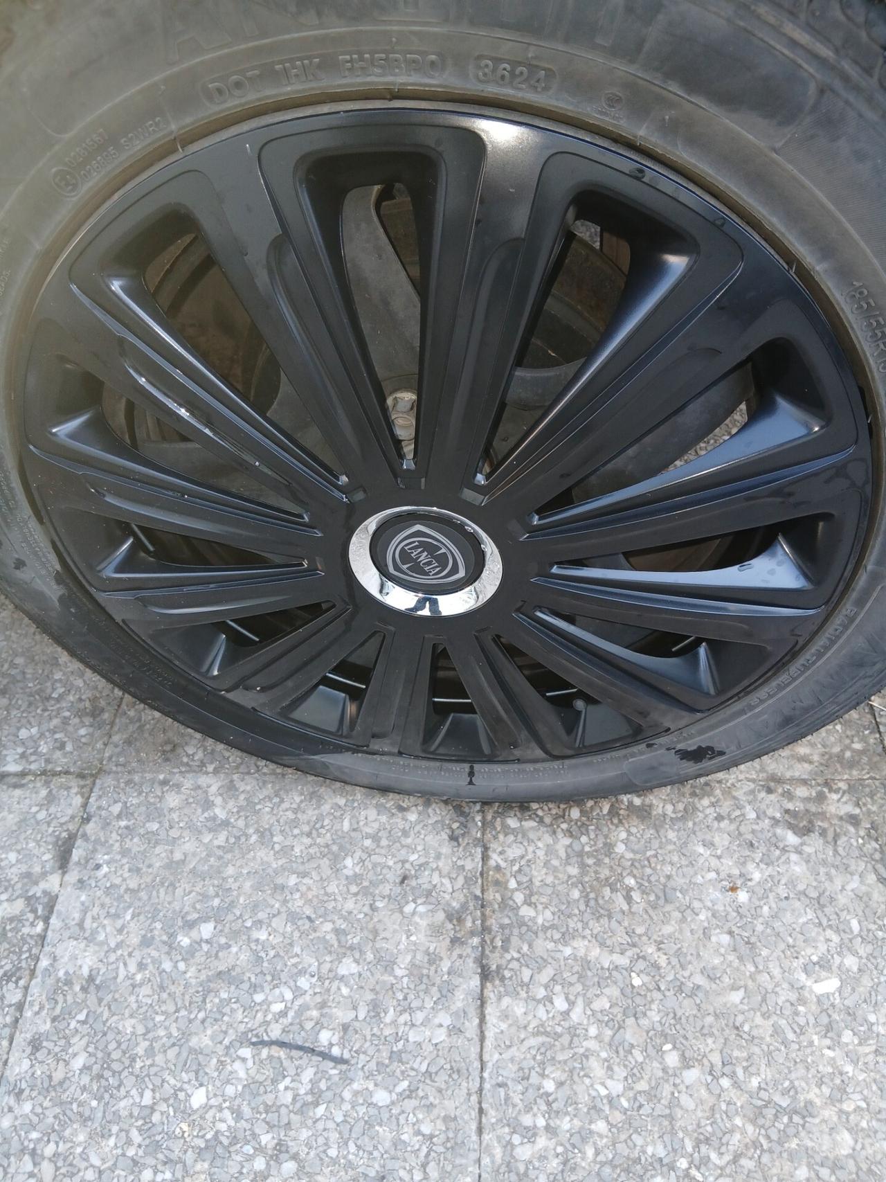 Lancia Ypsilon 1.2 69 CV 5 porte GPL Ecochic Platinum