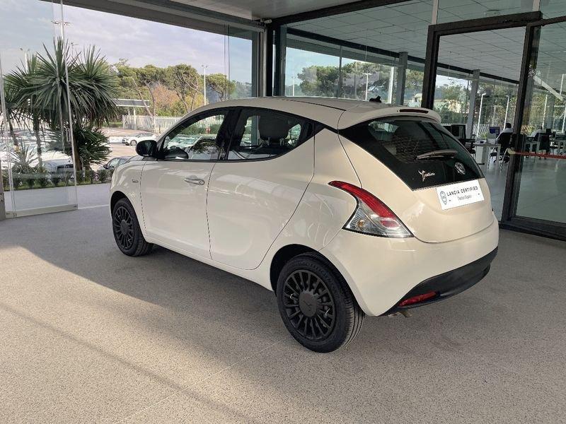 Lancia Ypsilon Ecochic 1.2 69cv GPL SILVER