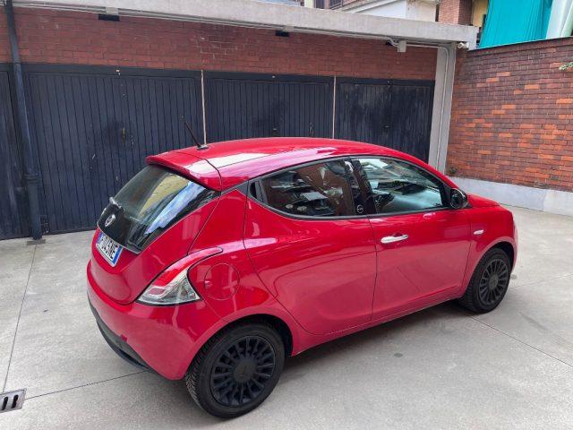 LANCIA Ypsilon 1.0 FireFly 5 porte Hybrid Ecochic Silver