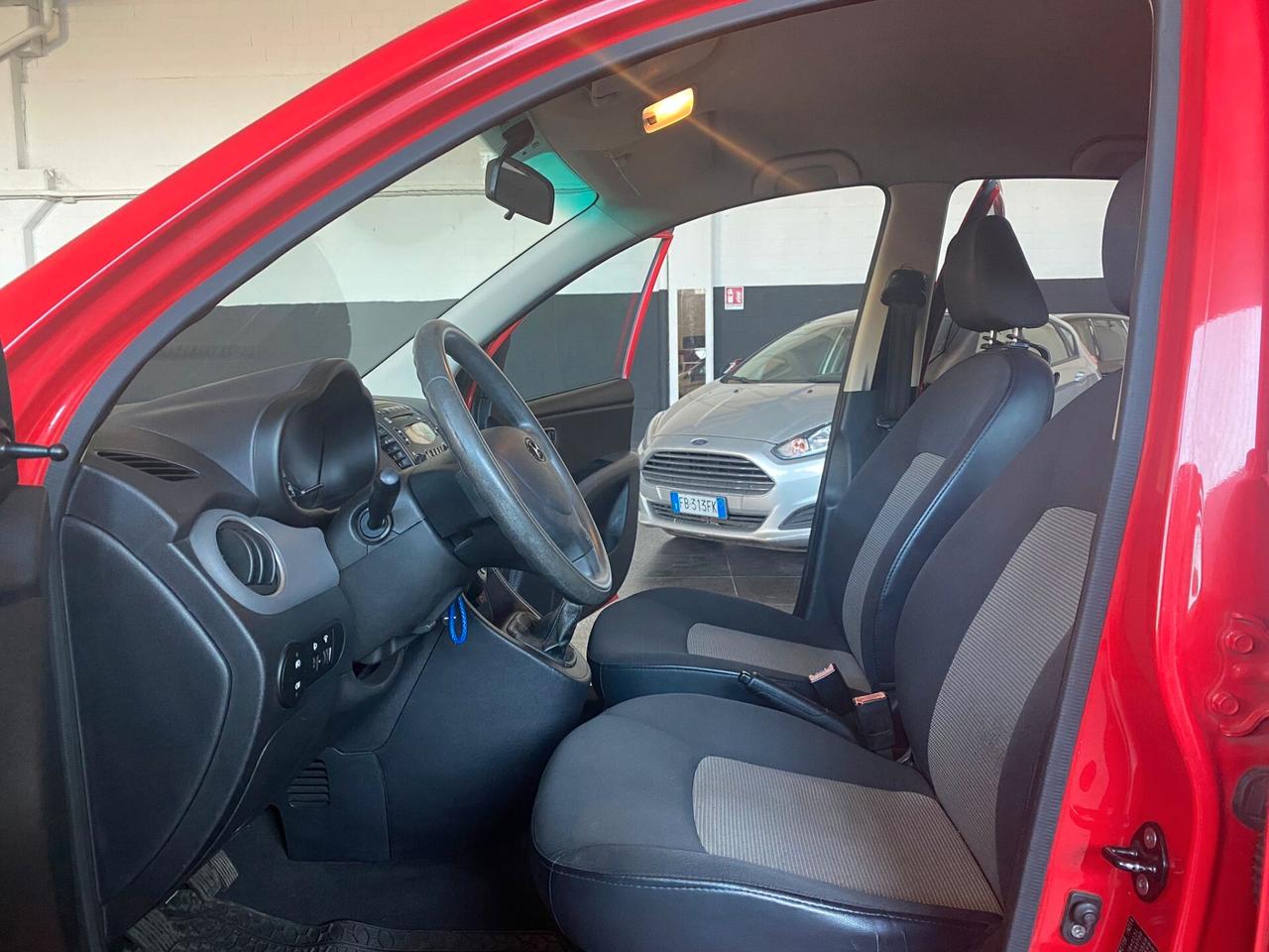 Hyundai i10