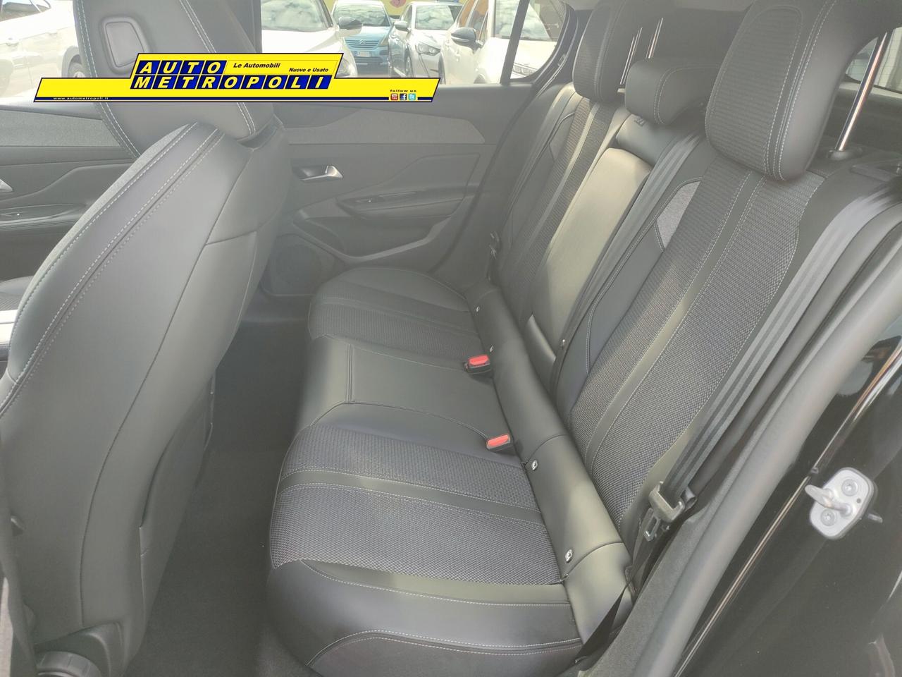 Peugeot 308 1.5 BlueHDi EAT8 Allure (Berlina)