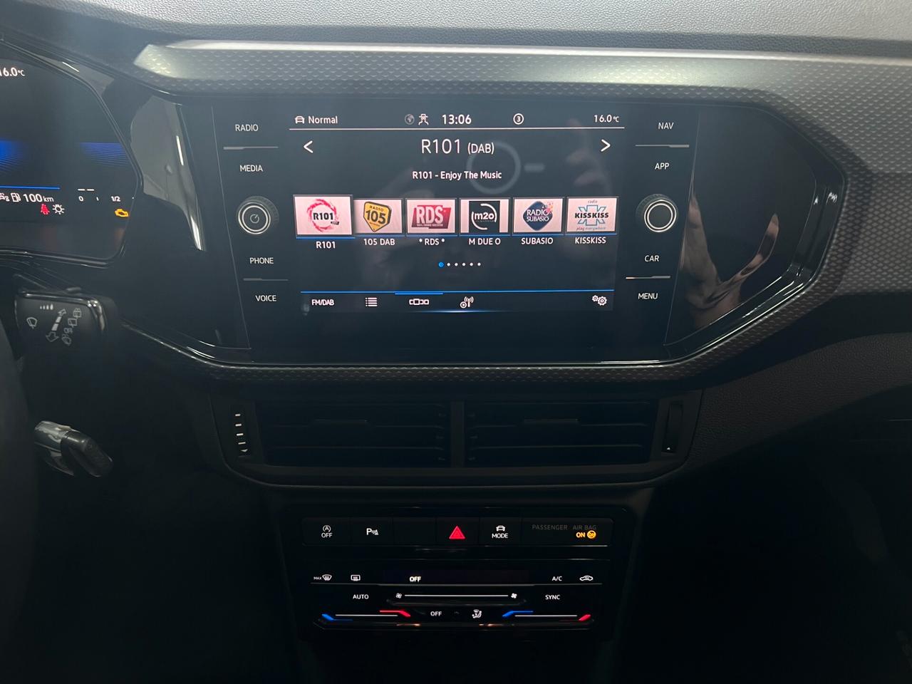 Volkswagen T-Cross 1.0 TSI 110 CV R-LINE Sport