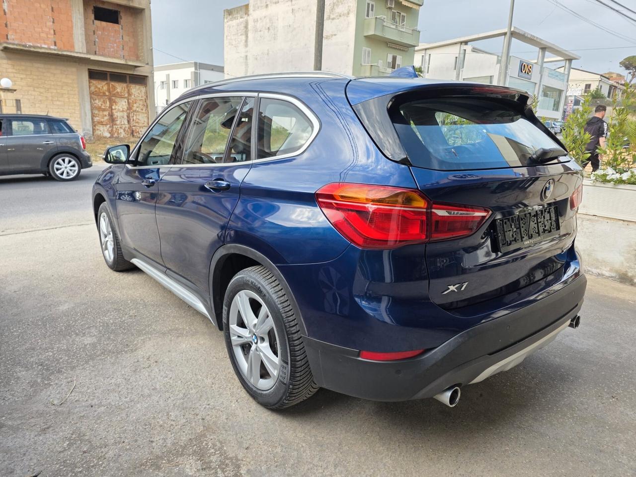 Bmw X1 xDrive18d xLine tettuccio , LED, pelle
