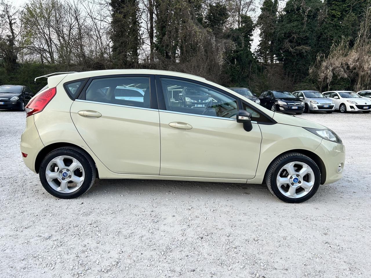 FORD FIESTA 1.4 92CV TIT. GPL UNICO CERTIFICATA