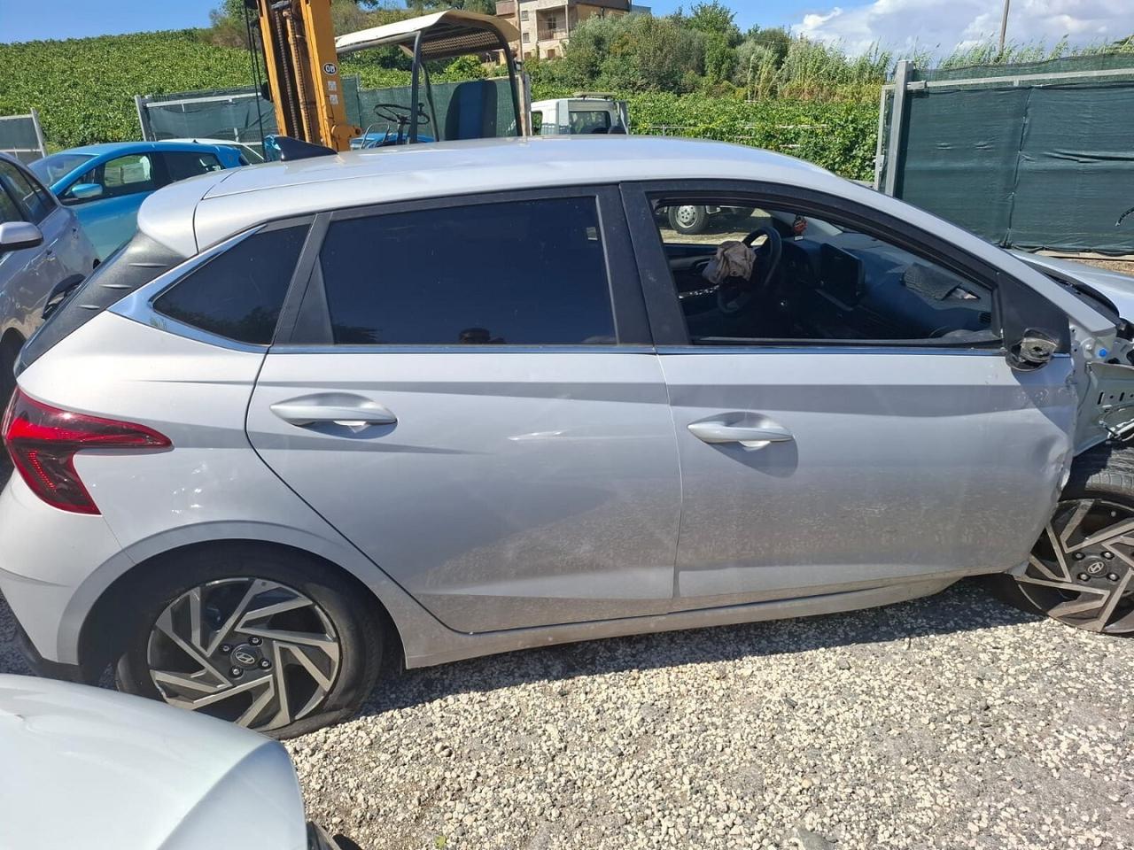 HYUNDAY I20 GDI 2024 IBRIDA INCIDENTATA