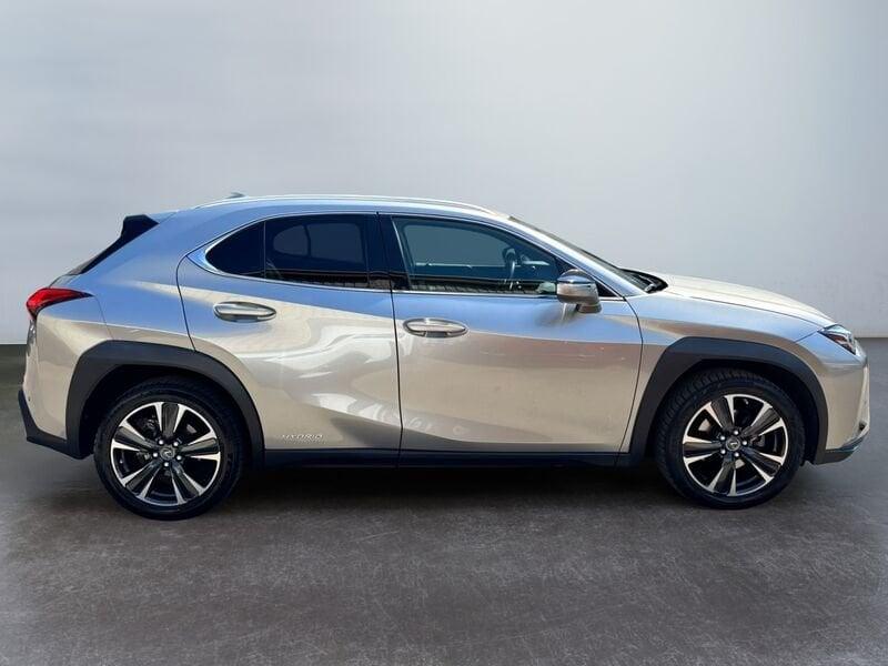 Lexus UX Hybrid Premium 2WD