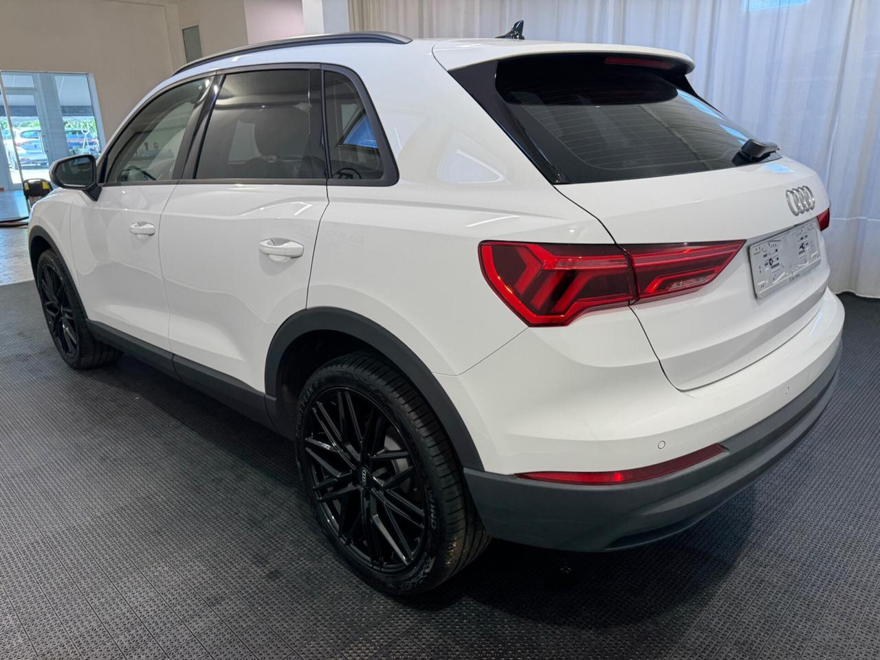 Audi Q3 35 TDI Business Advanced