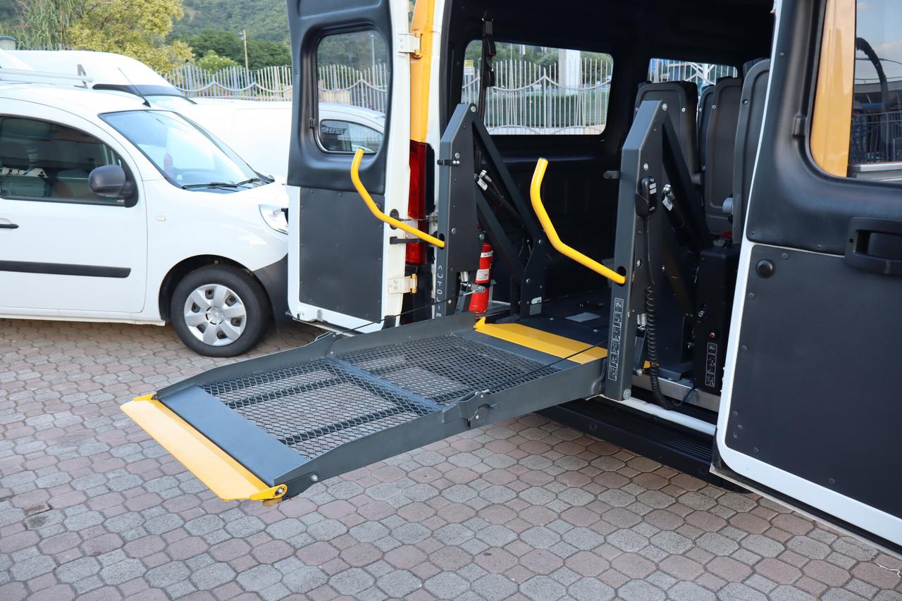 Peugeot Boxer 2.2 Bluehdi 140 Cv - Trasporto Disabili - Sollevatore Elettrico doppio braccio