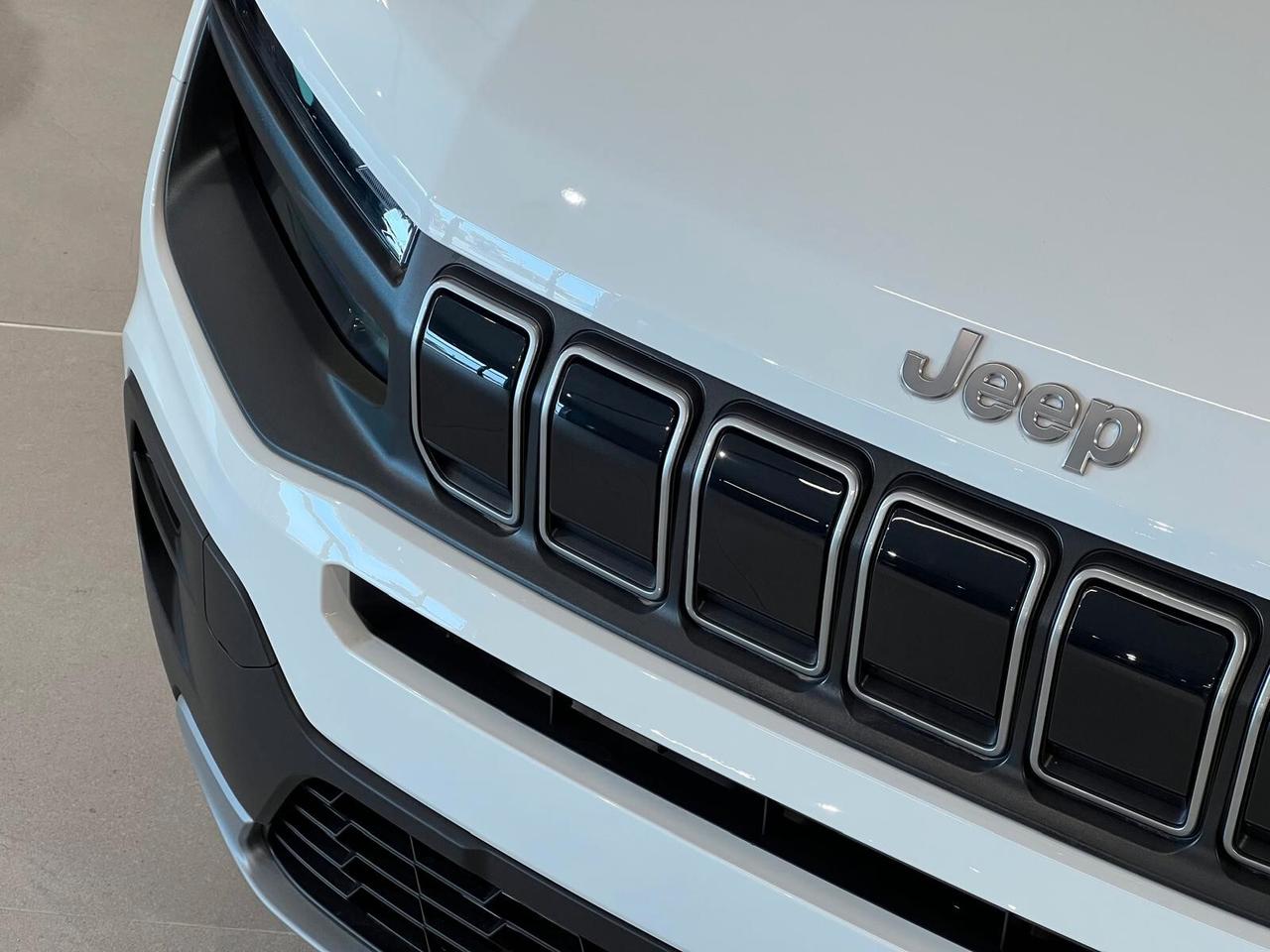 Jeep Avenger 1.2 Turbo 100 CV MHEV Tech & Sky