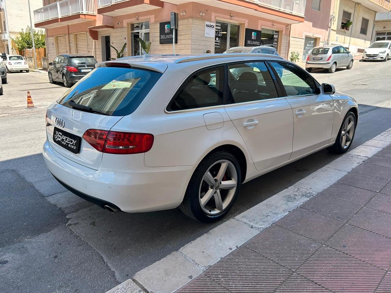 Audi A4 2.7 V6 TDI 2010 'S-Line'